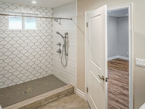 Main Bathroom Shower
