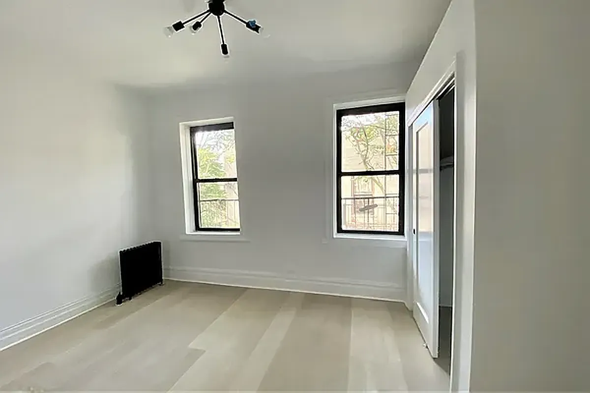 Building Photo - 618 Marlborough Rd #4B