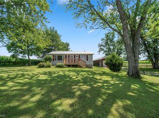 19869 Heisler Rd, North Benton, OH 44449