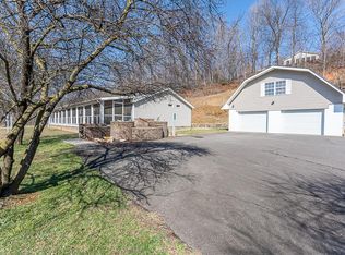 4122 Fairview Rd, Andrews, NC 28901