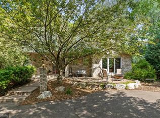 2112 Arcade St, Maplewood, MN 55109