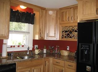 95 Macarthur Blvd, Coventry, RI 02816