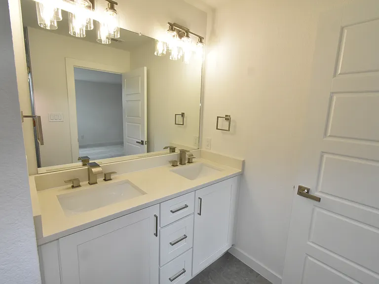 9532 Thorncrown Ln — Photo 16