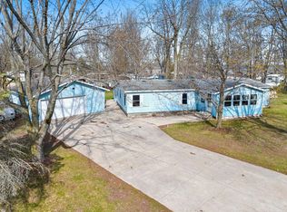 W5002 Woodland Rd, Shawano, WI 54166