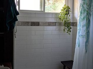 1894 Lookingglass Rd, Roseburg, OR 97471