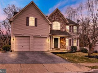 228 Longview Dr, Reading, PA 19608