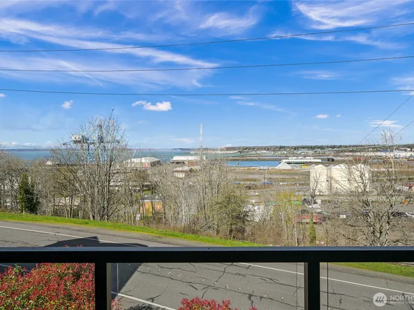 705 N State Street #301, Bellingham, WA 98225