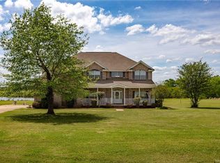 172 Mistletoe Ln, Hope Hull, AL 36043