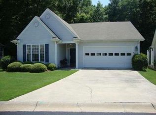 2059 Village Park Dr, Peachtree City, GA 30269