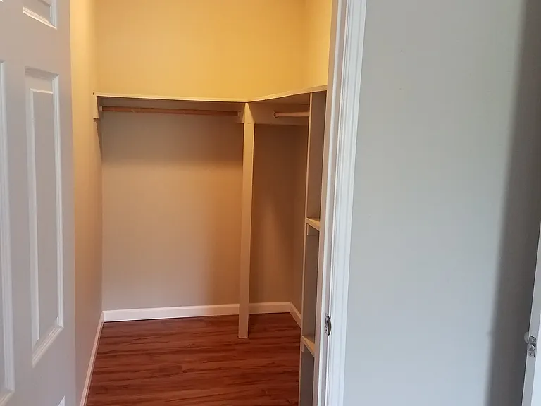 505 N Benton Ave — Photo 28