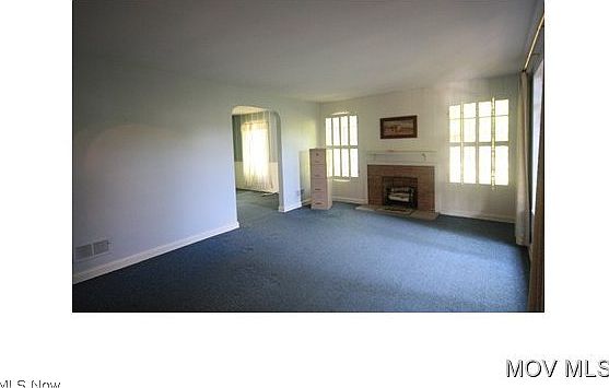 4th image of 800 W Virginia Ave