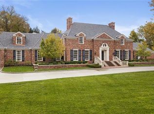 5655 Mission Dr, Mission Hills, KS 66208