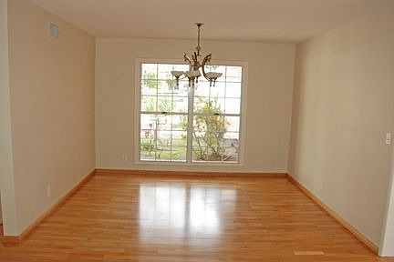 3rd image of 261 N Greencroft Ave