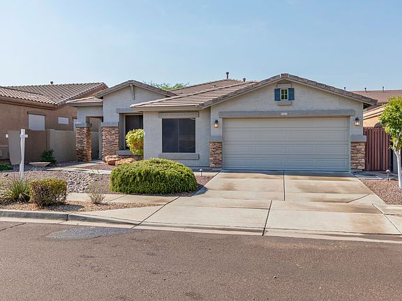 4th image of 3319 W Zuni Brave Trl