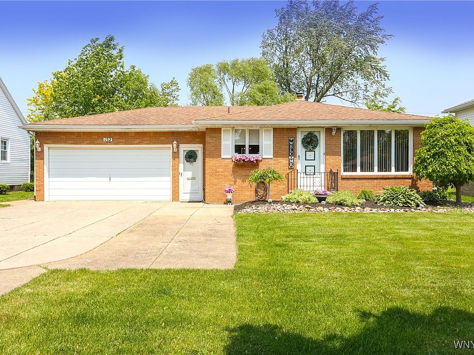 1st image of 152 Forest Hill Dr