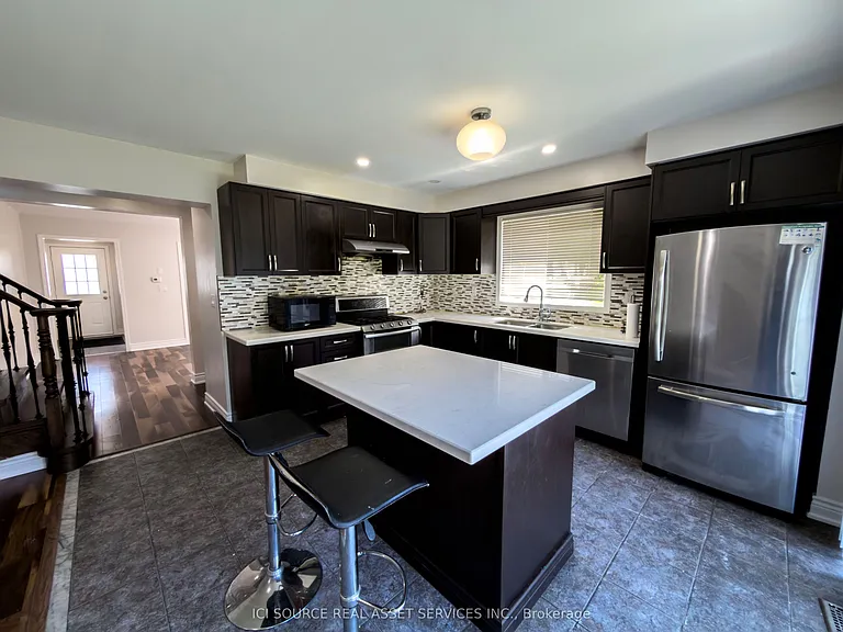 1573 Evans Ter — Photo 18