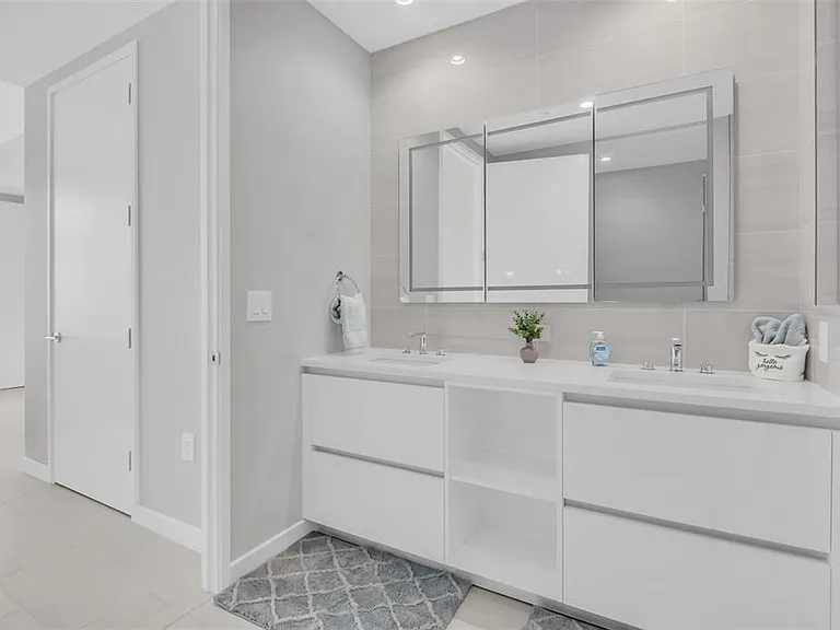 400 Central Ave #1204 — Photo 29