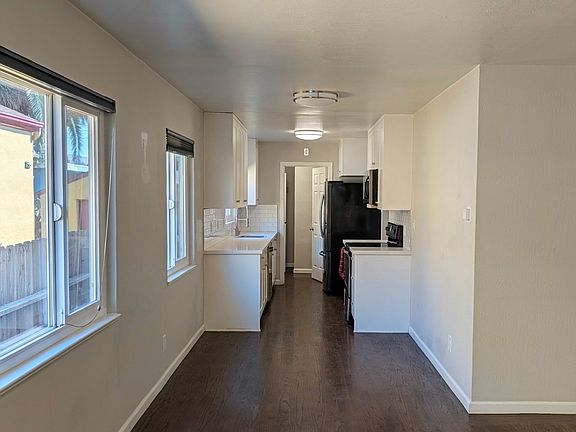 3rd image of 612 26th St
