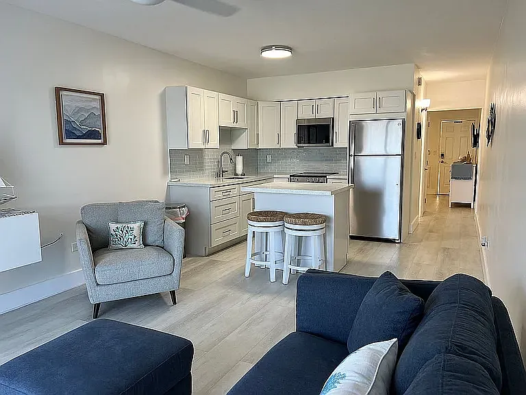 300 Duck Key Dr #11 — Photo 5