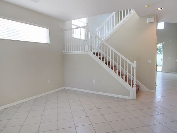 2nd image of 3009 Savannah Oaks Cir