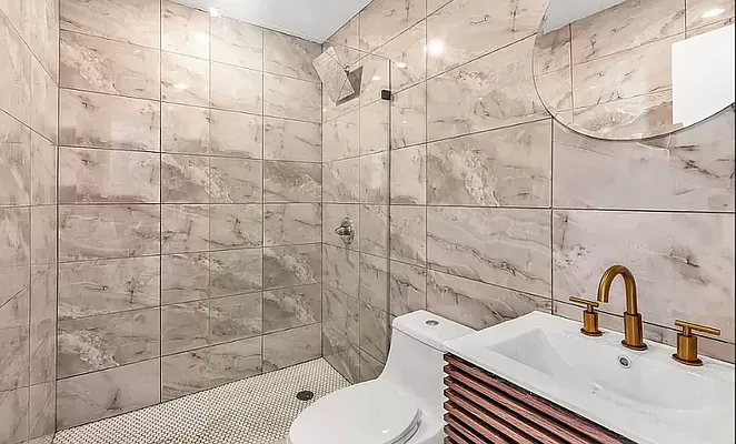 Rented by Avenues Real Estate | media 9