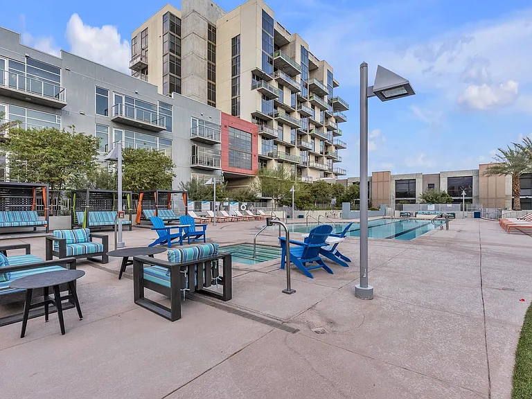 353 E Bonneville Ave #707 — Photo 38
