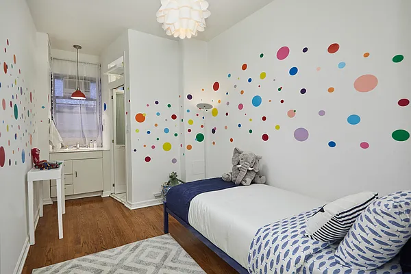 Sold by Compass | media 15