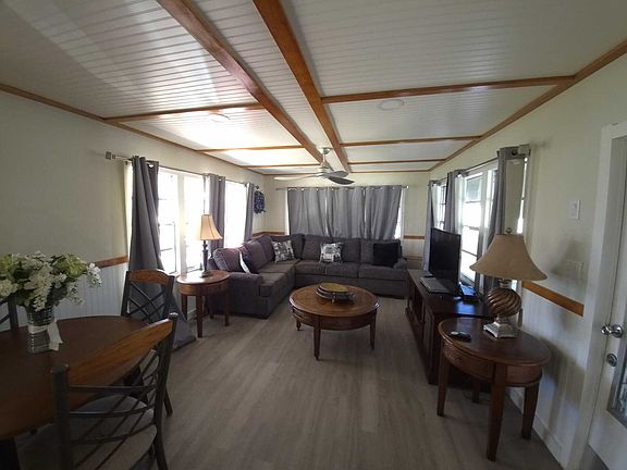 4th image of 9112 Kileen Ave