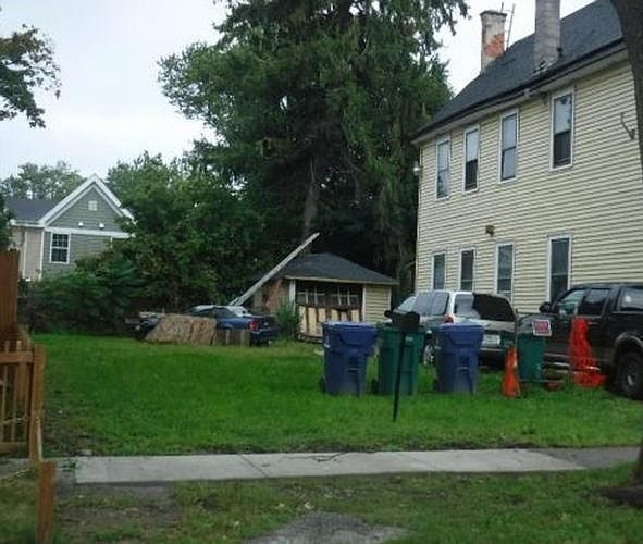 1st image of 230 Orange St