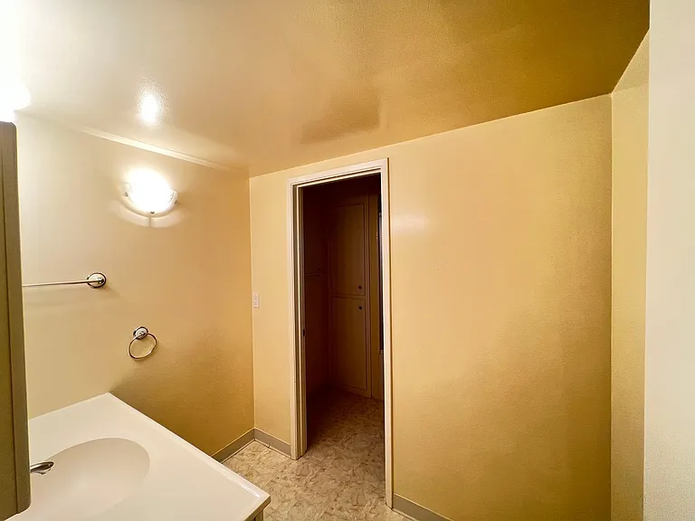 22391 Carnoustie Ct — Photo 23