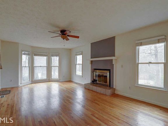 2nd image of 531 Gregory Manor Dr SW