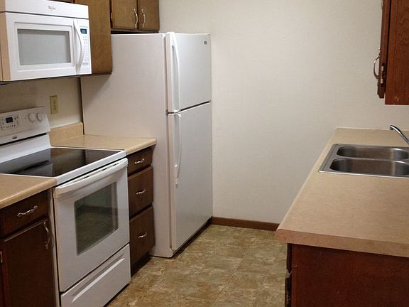 3rd image of 1206 27th Ave S #201