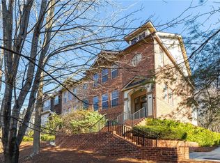 41 High Top Rd, Sandy Springs, GA 30328
