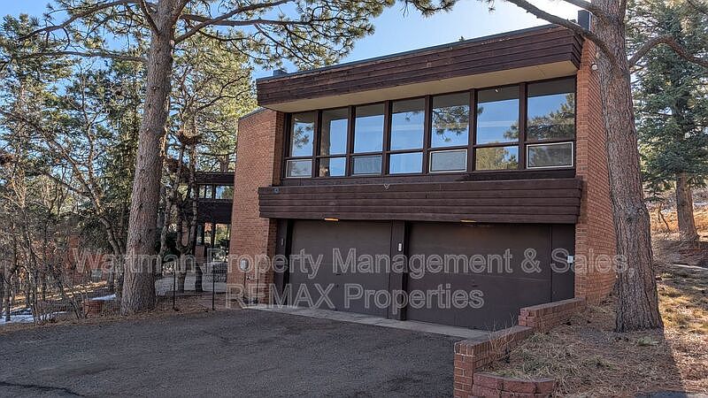 1st image of 15 Upland Rd