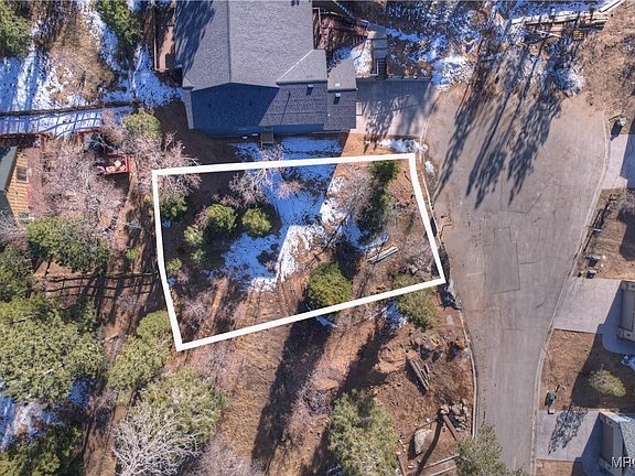 2nd image of 875 Pine Meadow Ct