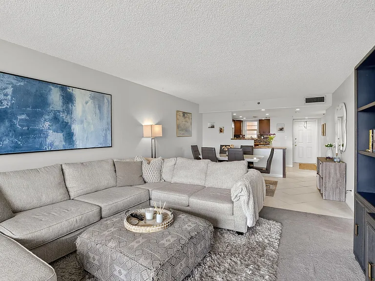 3001 W Rolling Hills Cir #501 — Photo 14