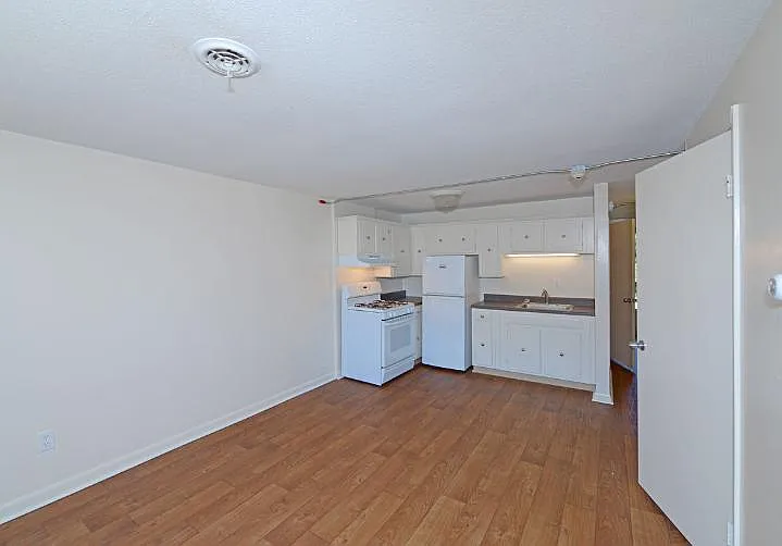 The Apartments at Remington Pond — Photo 4