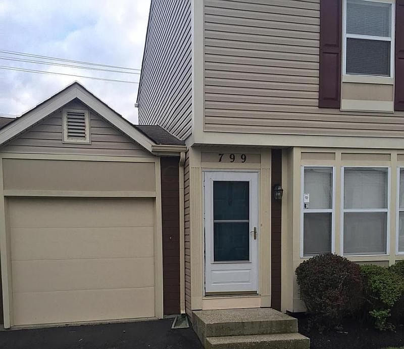 1st image of 799 Cap Ln