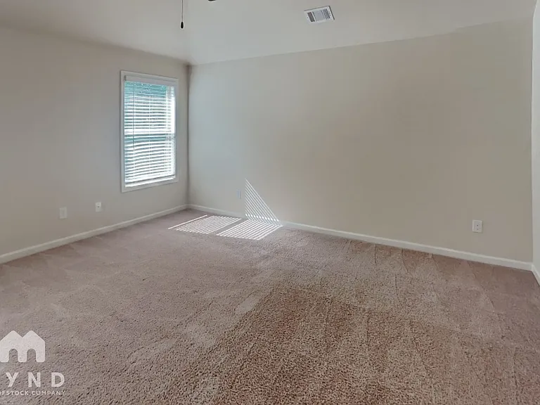 9028 Holder Rd — Photo 7