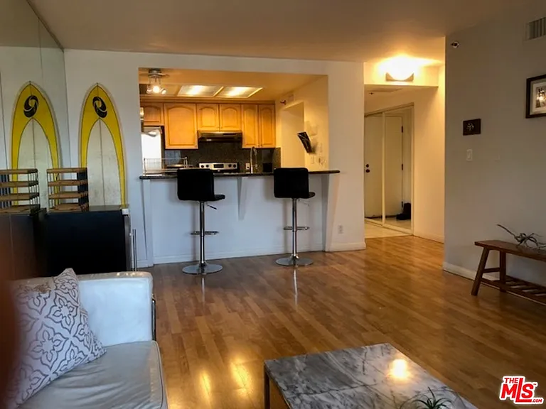 600 W 9th St #1101 — Photo 2