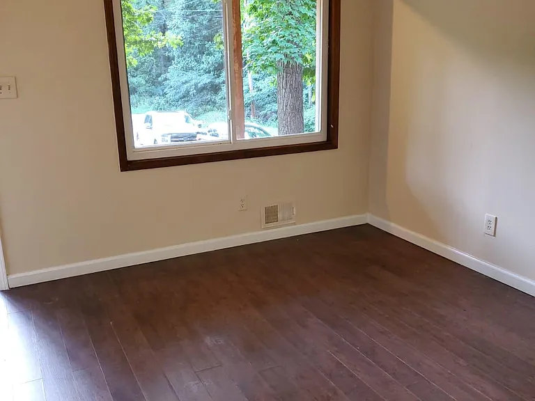 1620 Nutmeg St — Photo 2