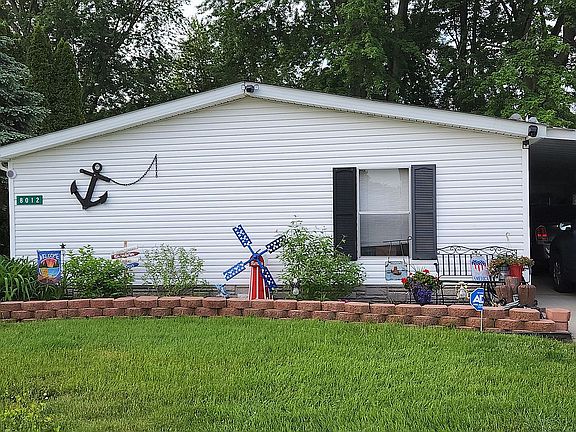 2nd image of 8012 Harbour Dr