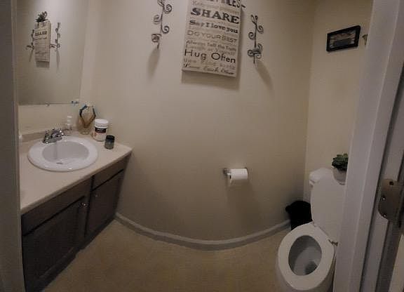 2nd image of 913 South St #3