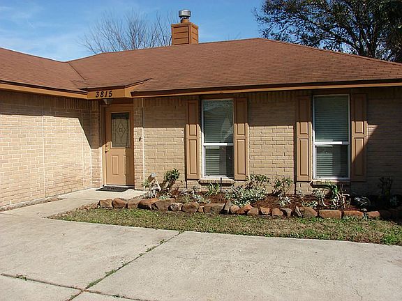 3rd image of 3815 Cottonwood Dr