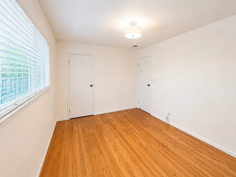 1594 Morgan Ln #A — Photo 19