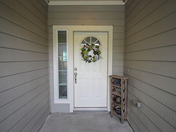 4th image of 2841 Seaside Dr