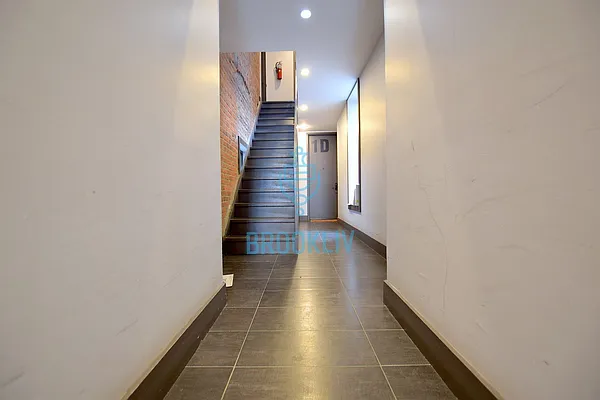 Rented by null | media 8