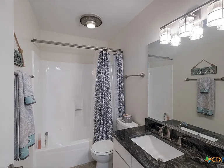 1135 Parkview Dr #C16 — Photo 10