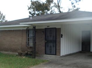 201 Van Zelfden St, Tallulah, LA 71282