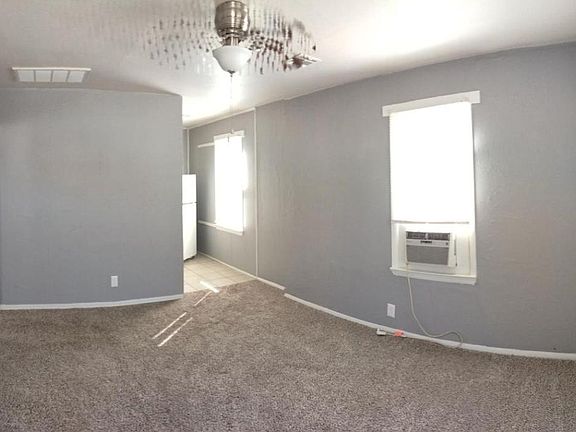 5th image of 1017 Elm Ave APT B